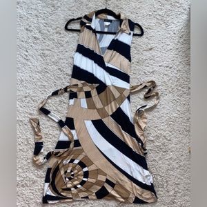 VENUS Black, White, and Tan Maxi Dress